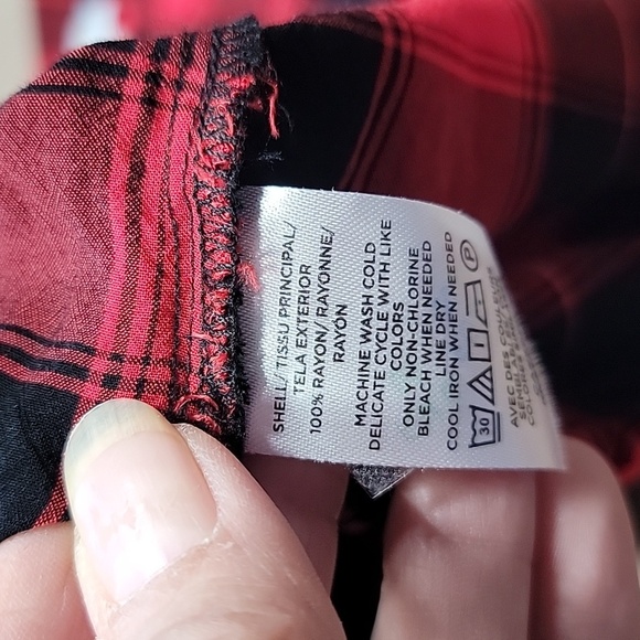 Loft Size L Red & Black Plaid Popover Top, Long Sleeve, Gently Used Condition - Picture 13 of 13